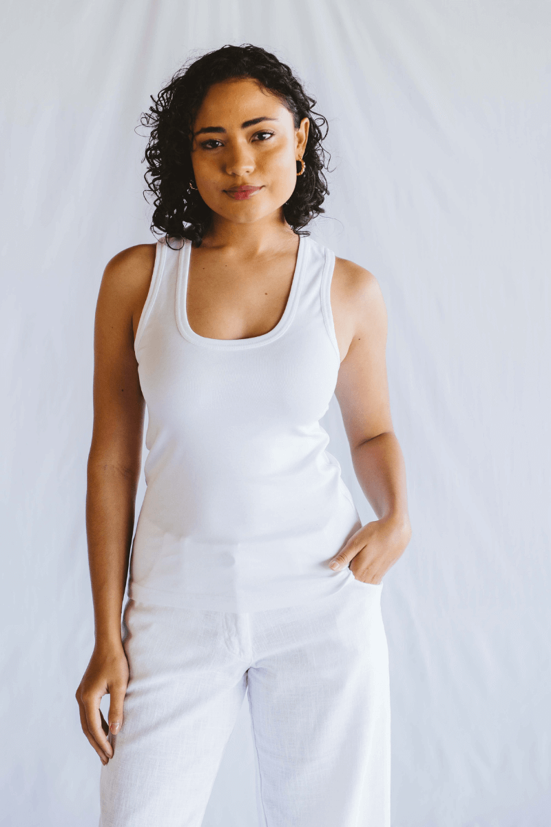 Vest White Low Neck