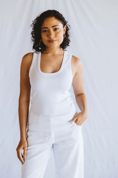 Vest White Low Neck