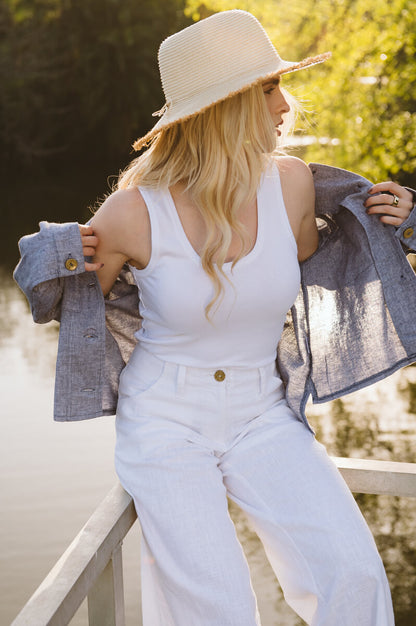 Vest White Low Neck