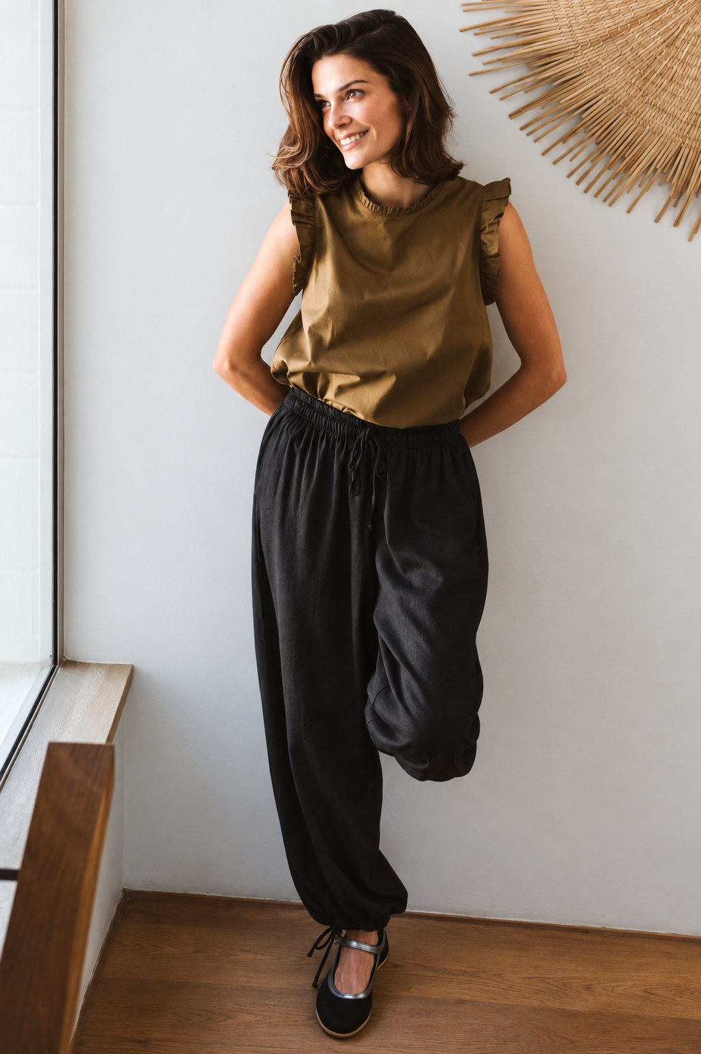 Bella Balloon Trouser in Black