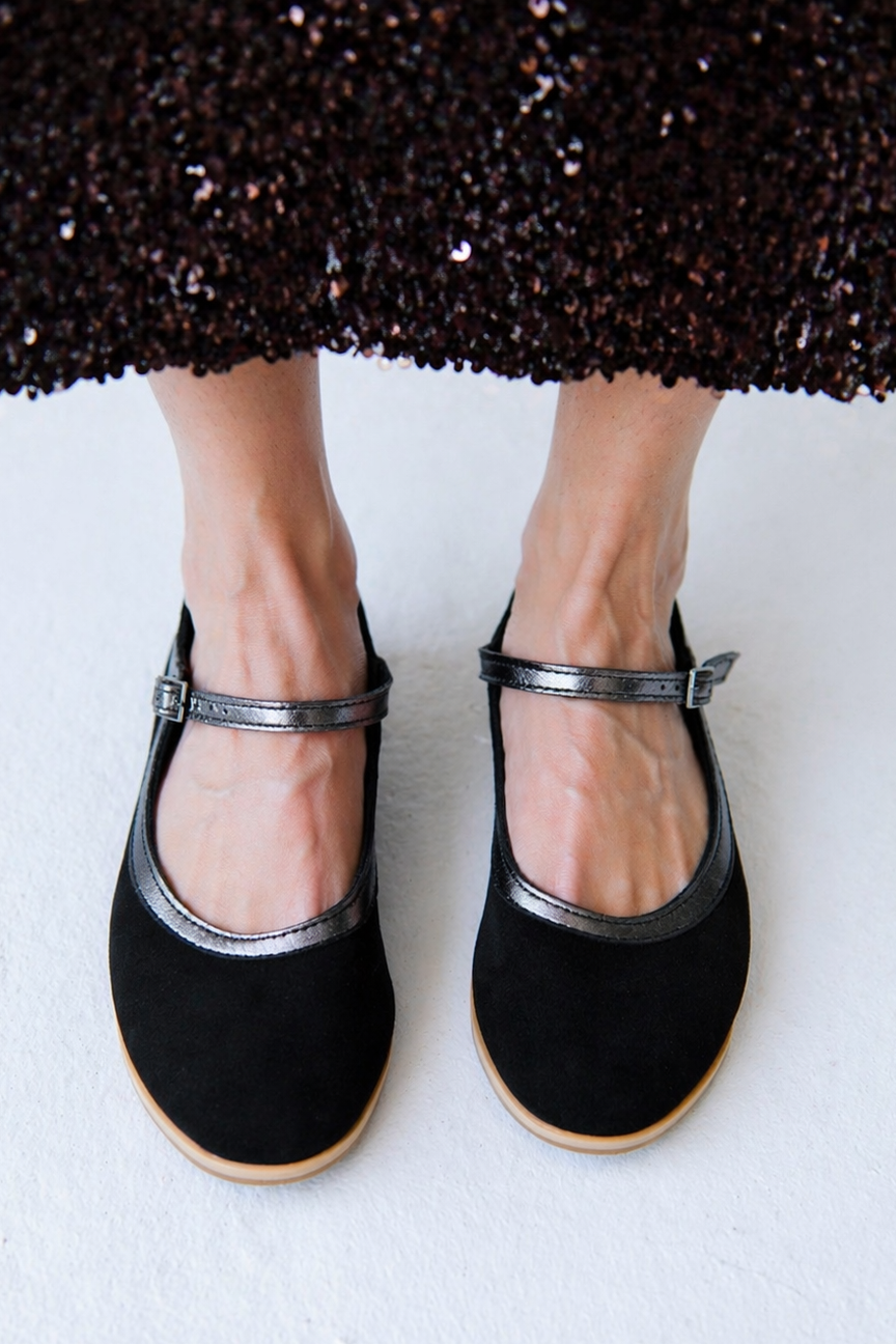 Ballerina Suede Black Pump
